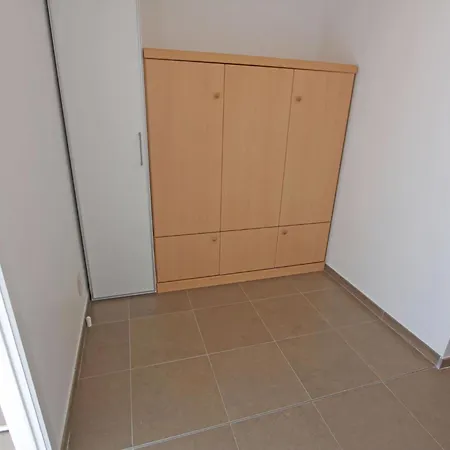 Lombardie 0403 Apartment *